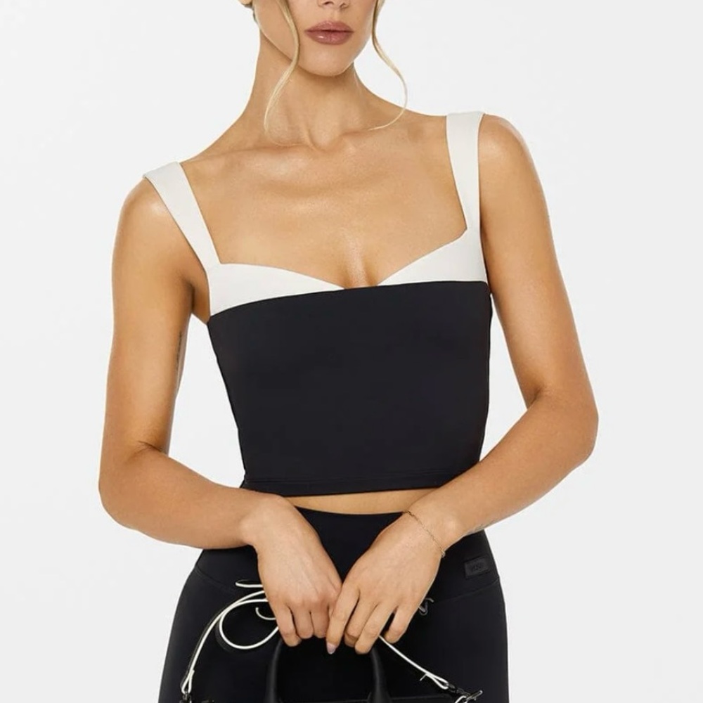 BNWT Nama Body Butter Contrast Tank Size L Black/White